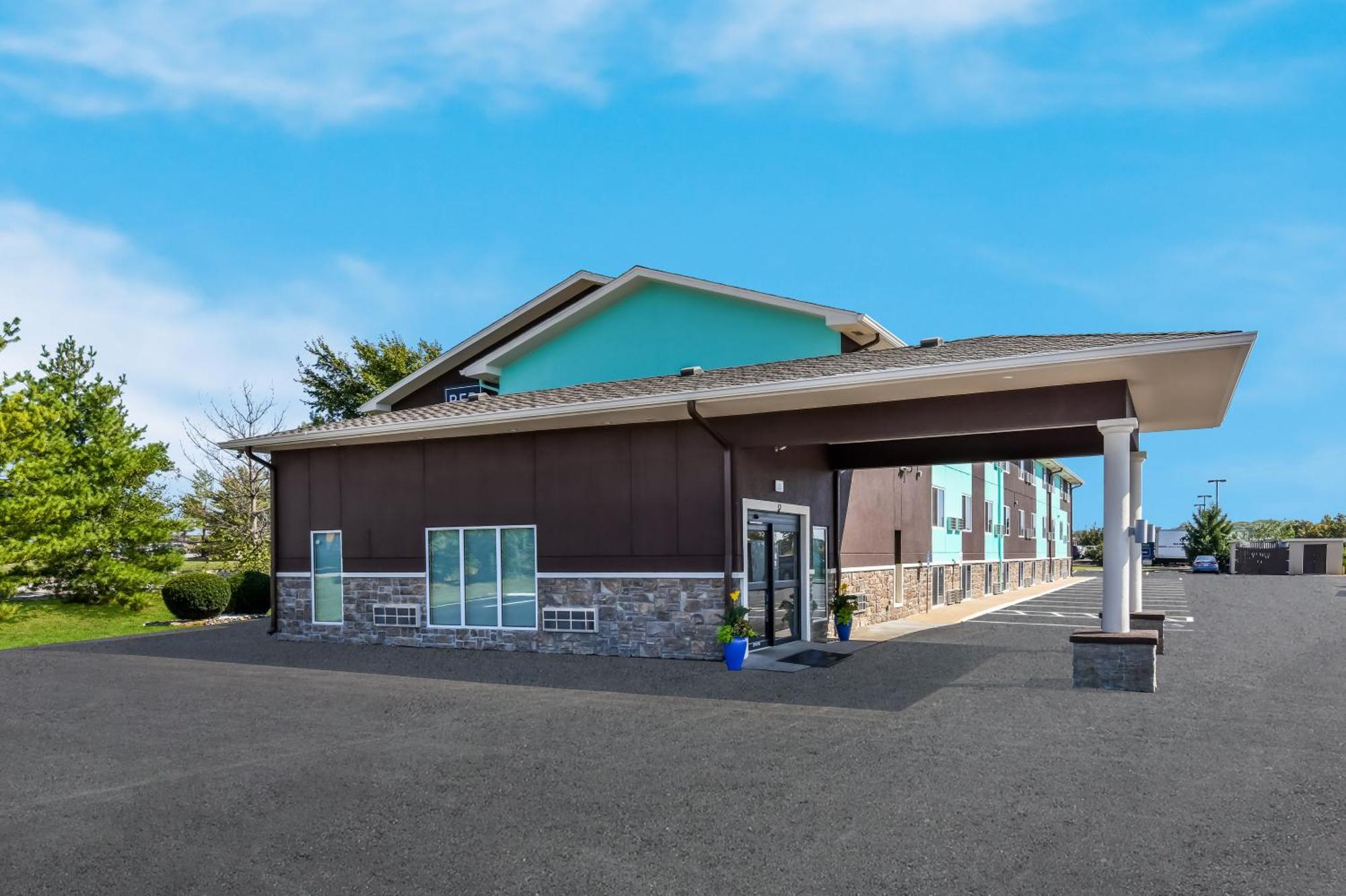 利伯蒂东北堪萨斯城区速8酒店 外观 照片